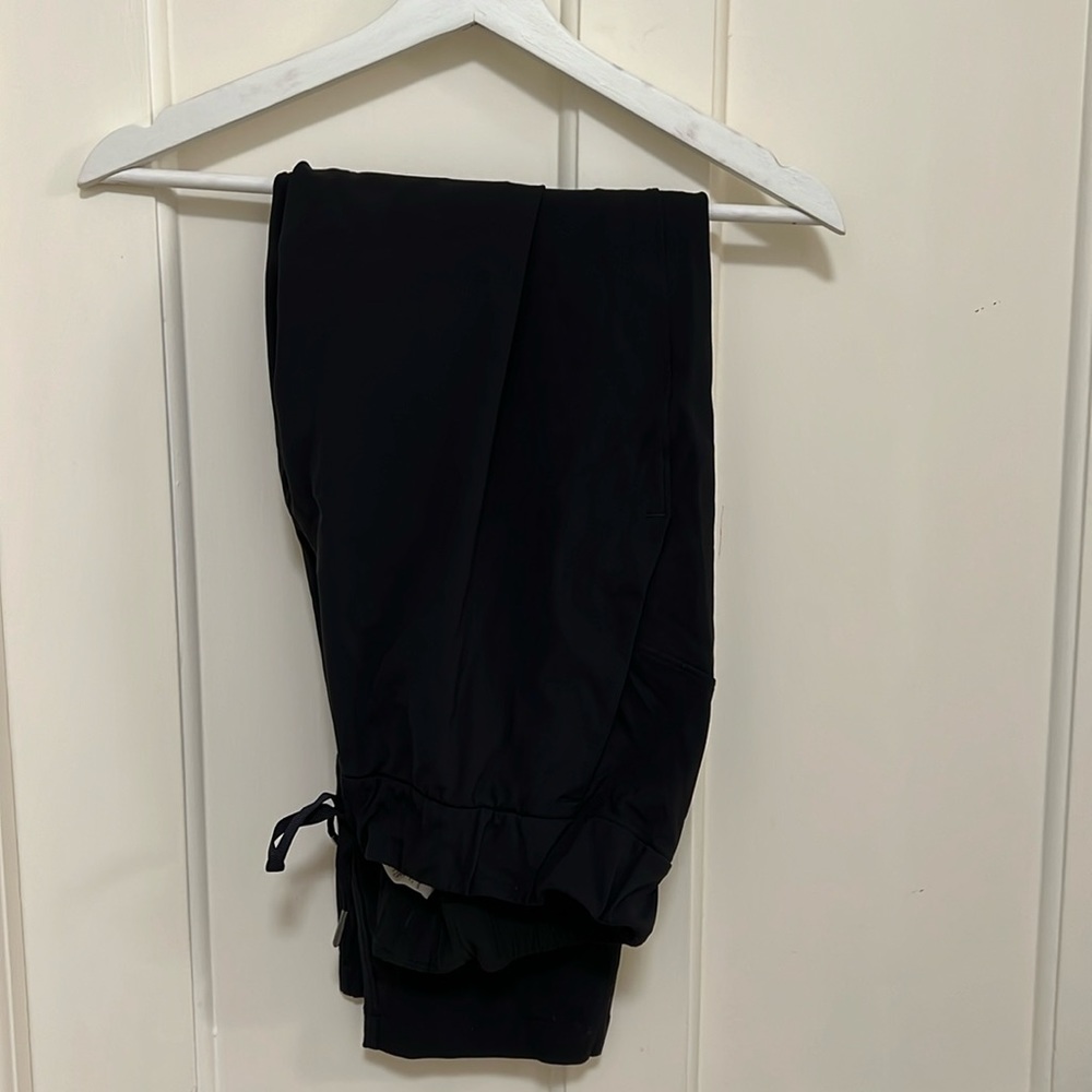 Black Lululemon joggers